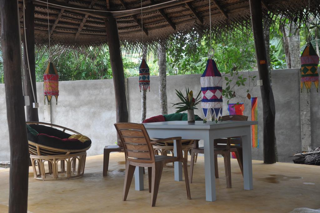 Karma Guesthouse Hikkaduwa Exterior photo